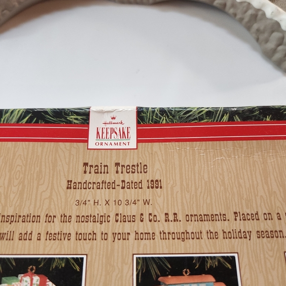 1991 Hallmark Keepsake Ornament Train Trestle Display Stand Claus Co Railroad RR - Picture 6 of 10